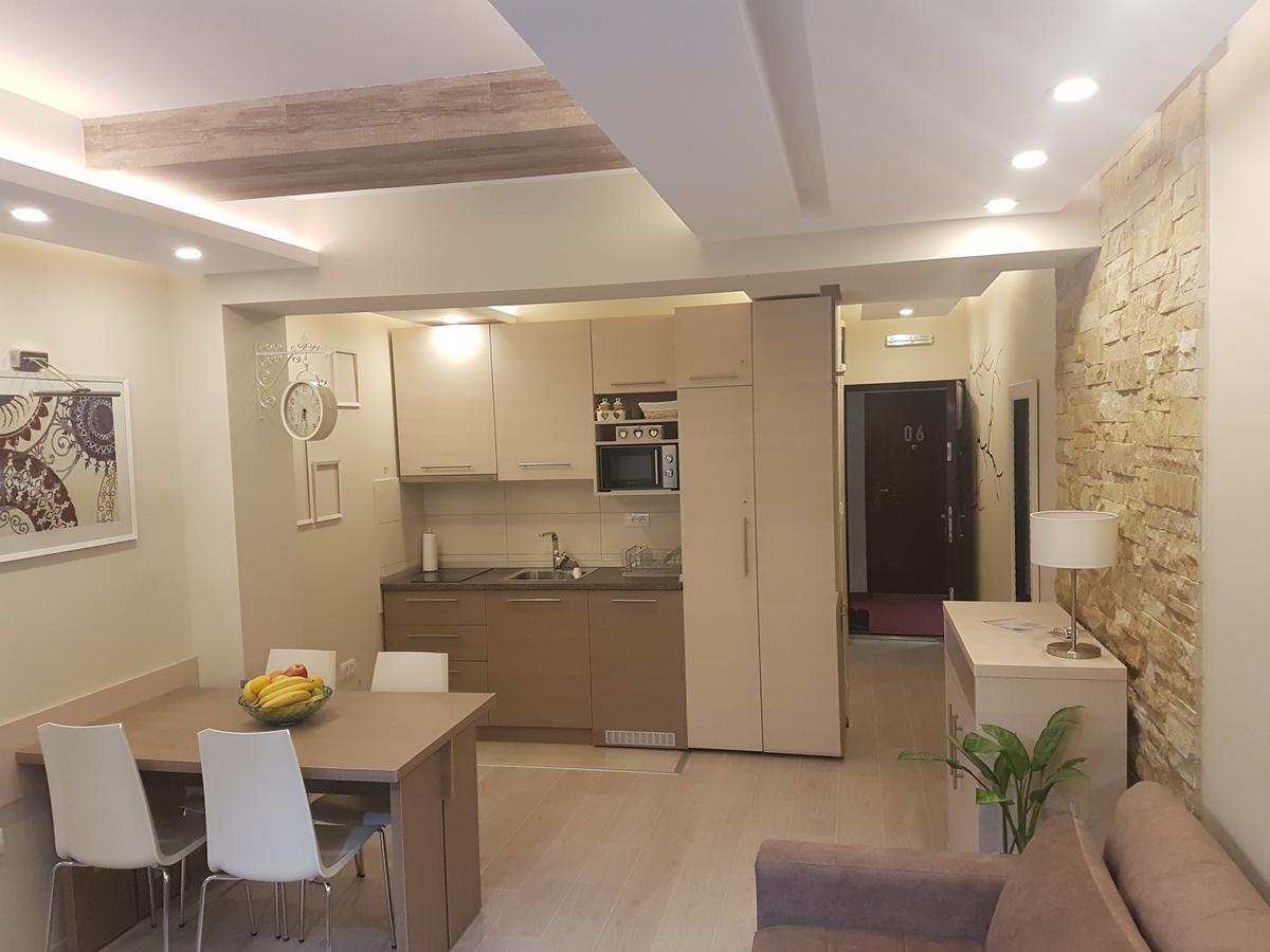 Lux Apartman B1 Milmari 카파오닉 외부 사진