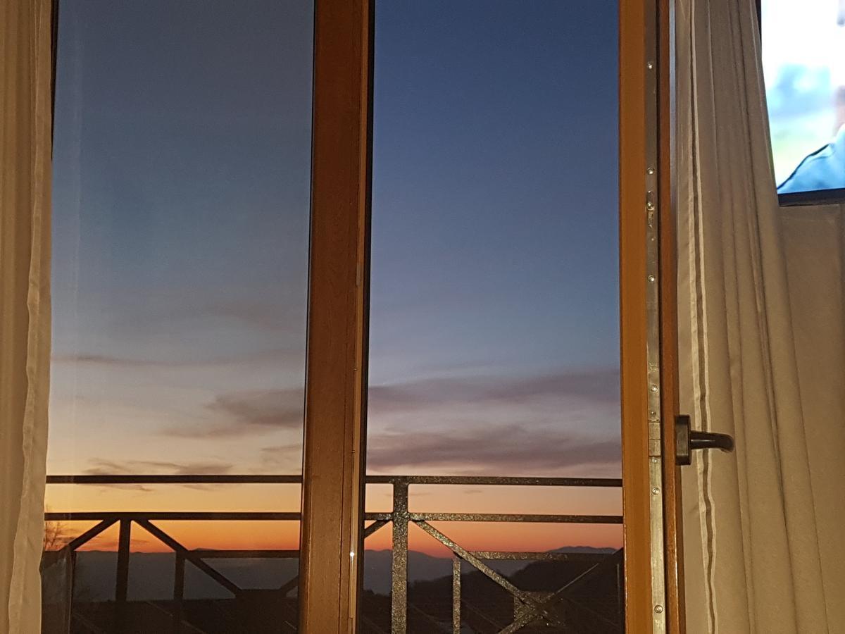 Lux Apartman B1 Milmari 카파오닉 외부 사진
