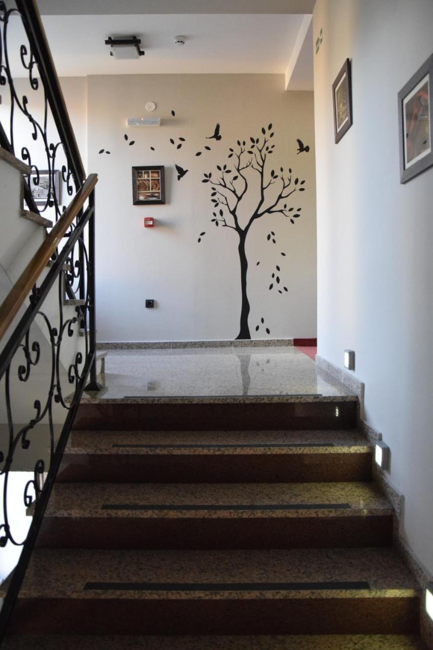 Lux Apartman B1 Milmari 카파오닉 외부 사진