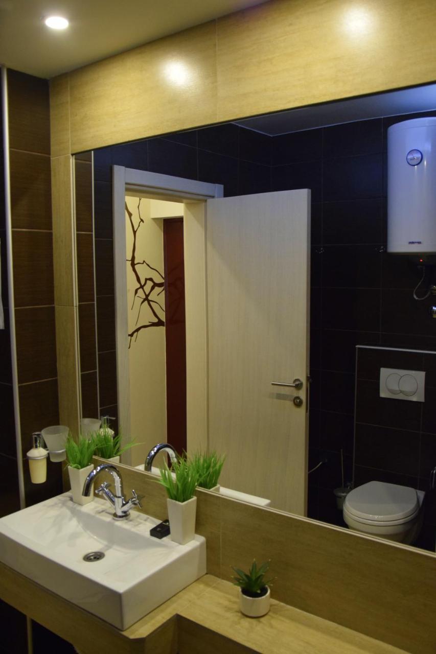 Lux Apartman B1 Milmari 카파오닉 외부 사진