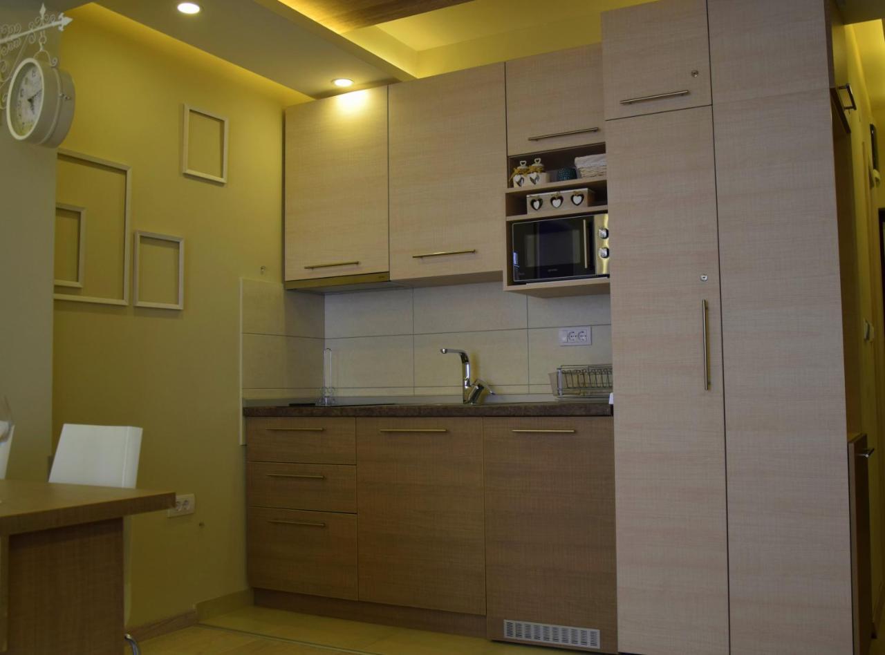 Lux Apartman B1 Milmari 카파오닉 외부 사진